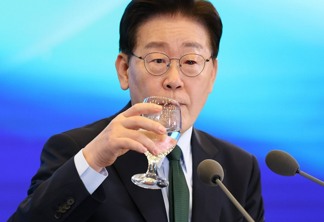 국민의힘에 역전당한 이재명 대통령, 지지율은 왜 34.9%까지 떨어졌을까요?