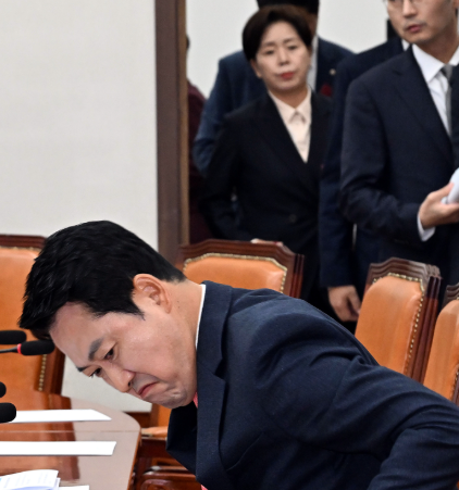 “올공 나갈 자격 없다” 양향자 발언에…장동혁 회의장 박차고 나갔습니다