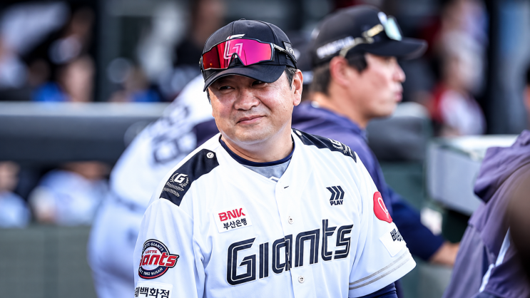 <b>롯데</b> 김태형 후임 누구? 차기 <b>감독</b> 후보 4인 다카쓰·조성환·<b>이동욱</b>....
