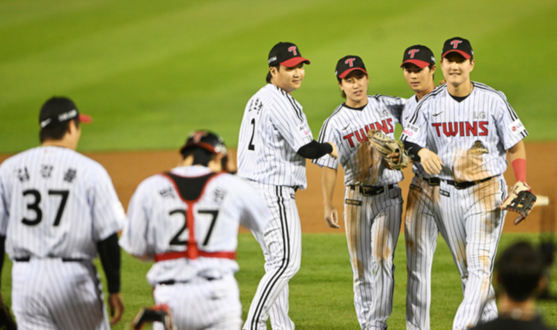LG 두산 와일드카드 결과와 오스틴 생일 홈런 2026 KBO 준플레이오프 일정과 티켓 예매 방법