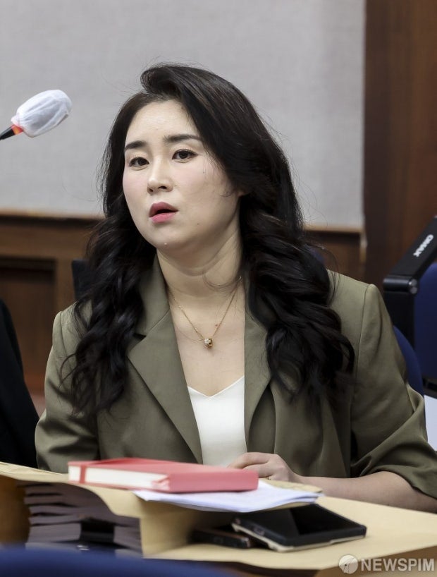 김계리 변호사 프로필 나이 고향 학교 경력 윤석열 전 대통령 변호인 페이스북 발언 글 논란