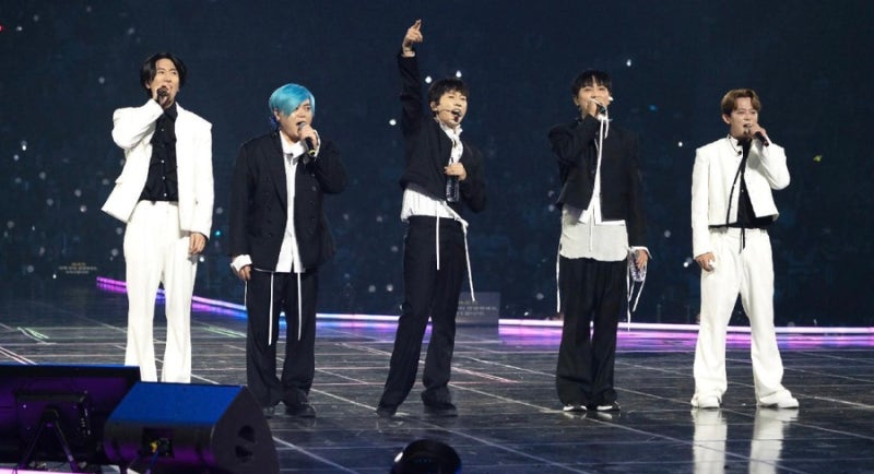 H.O.T. 30주년 완전체 콘서트, 문희준 “11개월째 대화 중”…2001년 이후 다시 5명이 움직이는 ....