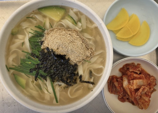 전현무계획 경주 들깨칼국수 부추전 맛집 충효동 숲속 칼국수집 위치