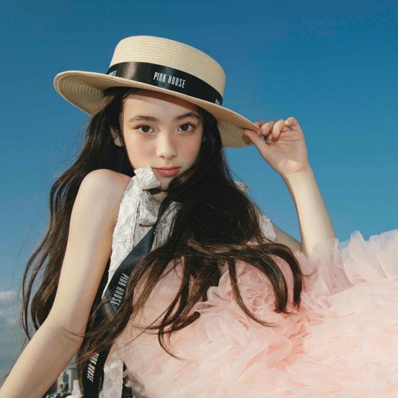 "떡잎부터 연예인이었네" A2O LITE 센터 '오아 엔젤'의 키즈모델 시절 사진들