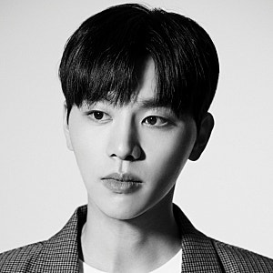닥터X 인턴 박태경역 탄탄한 연기력으로 마음을 사로잡는 배우 김우석! 나이, 프로필, 데뷔 ....