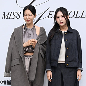 오현경 딸 “이렇게 컸다고?” 홍채령, 美 명문대 졸업 후 포토월 등장