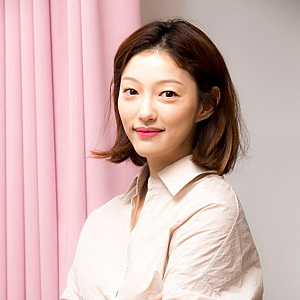 박하선 하차 후 빈자리 채운다…씨네타운 새 DJ로 낙점된 여배우 이엘