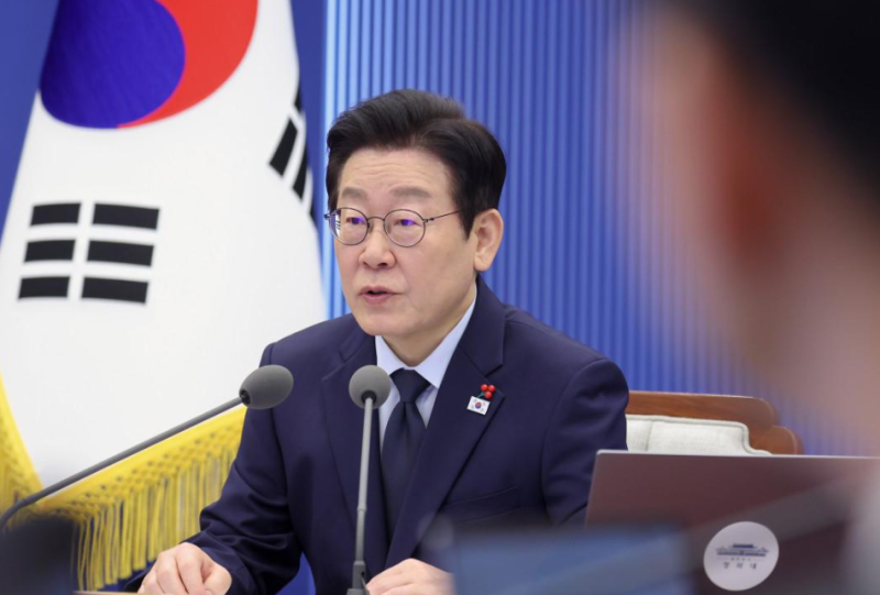 이재명 대통령 개헌 입장, 연임·정계개편설 직접 부인 “국회의원 200명 동의 필요”
