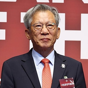 [파장이커진다]국중박 '일반시국은' 유묵, 유홍준 관장 소장품이었다…7월 전시 9월 철거