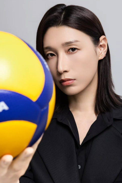 "얄짤 없어요" 신인감독 김연경2, 부상 악재 속 비밀병기 꺼내 日 슈지츠 배구 설욕전 나선다