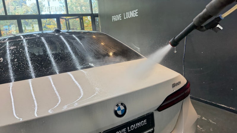 판교 대장동세차 ' BMW 520I ' 지워지지 않던 오염제거와 화장품 얼룩까지 디테일링 한번에 해....