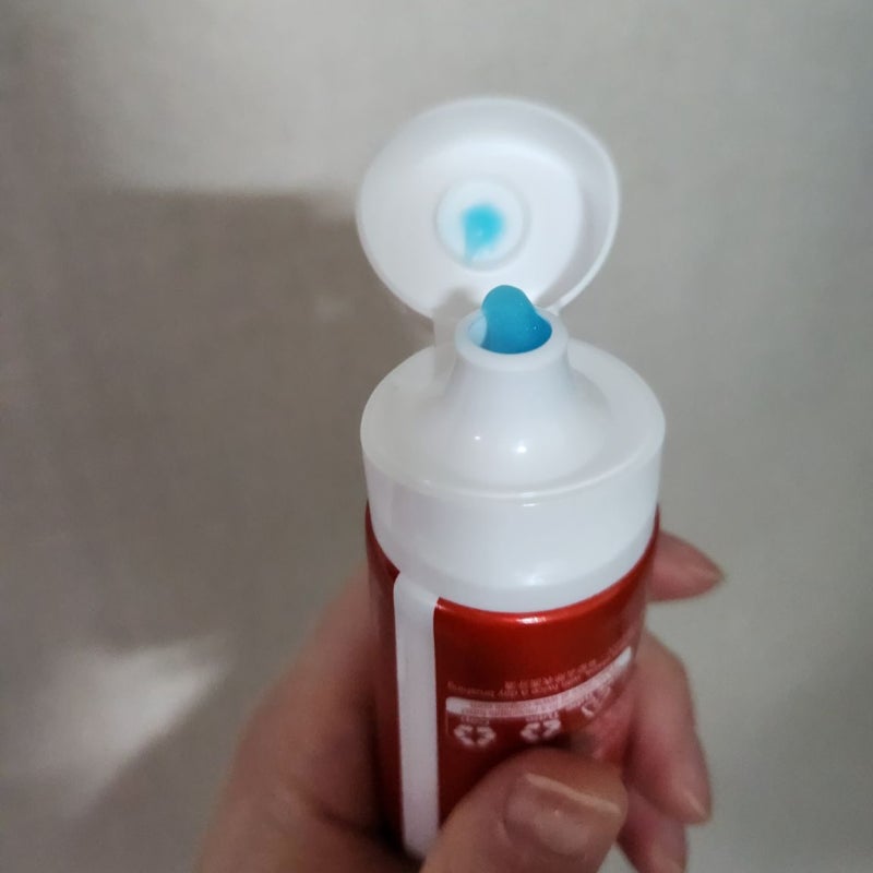 콜게이트 옵틱화이트치약 류혜영도 사용하는
