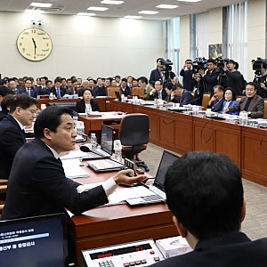 KBS 국감 또 멈췄다, 이진숙 제척 공방에 결국 파행