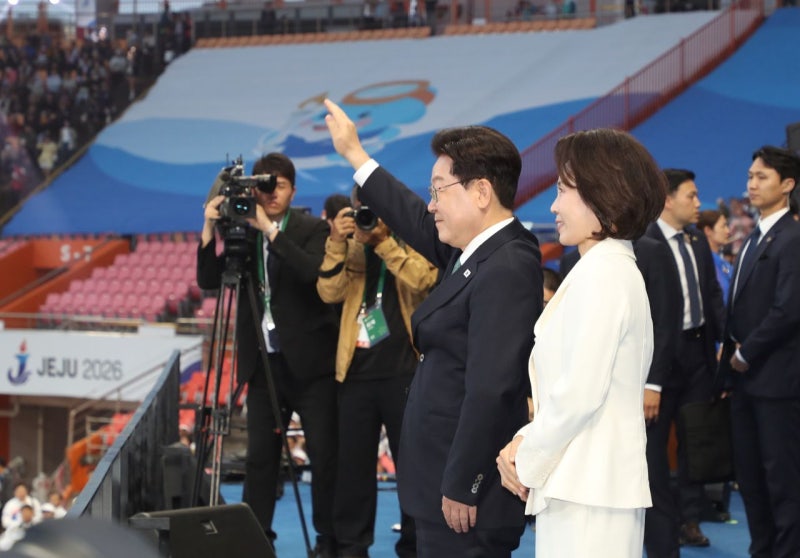 제주서 12년 만에 전국체전 개막…이재명 대통령 “스포츠로 국민 화합·지역 활력”