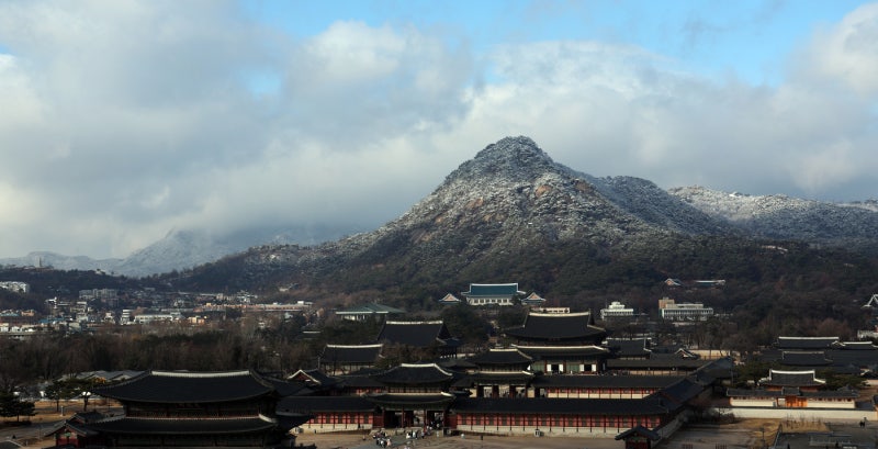 59년간 막혀 있던 청와대 뒤 북악산, 10월 17일부터 전면 개방! 새롭게 열리는 탐방로는 어디?