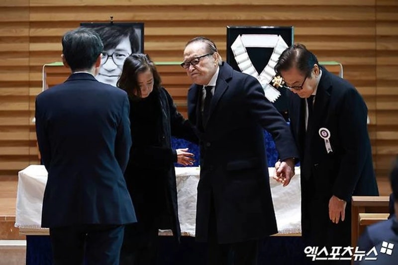 신영균 백수연 시상식, 예비 부부 이재와 샘 김 동반 참석해 자리 빛내