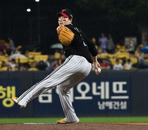“빙모상에도 선발 등판 예정...” LG 임찬규, 준PO 2차전 마운드 오른다