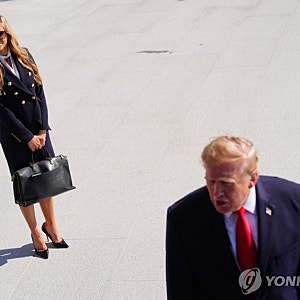 백악관 대변인 나흘 만에 경질…허위경력·자질 논란에 하차(종합)