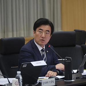 민주당 “전작권 조건 충족하면 빨리 전환해야”… 주한미군사령관 발언에 다시 불붙은 논....