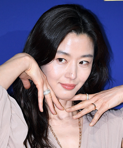 전지현 영화 드라마, 천송이부터 군체까지 달라진 연기