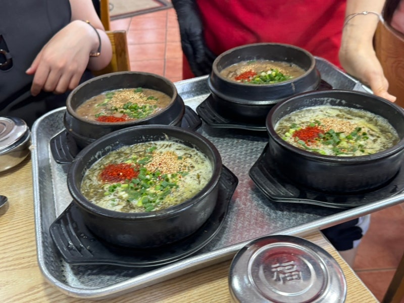 제주도 필수 여행코스 고사리육개장 몸국 맛집 우진해장국 평일 점심 웨이팅 후기 주차 정보