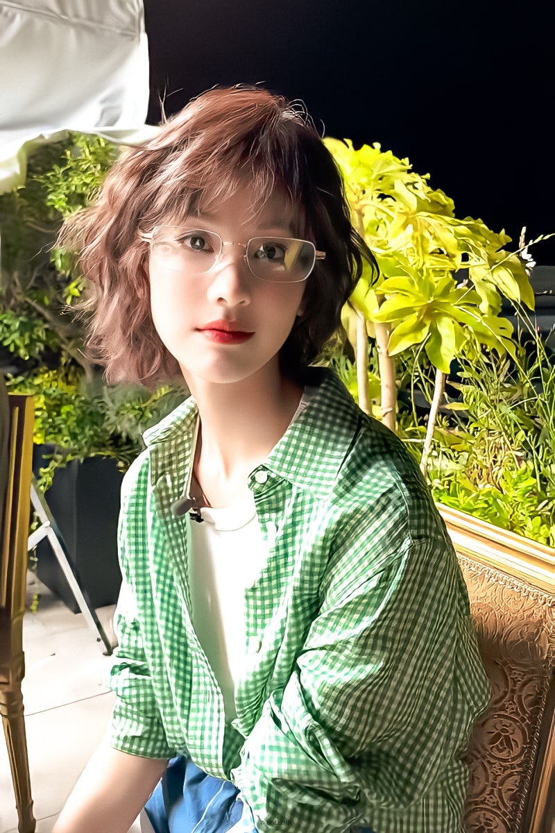 옌안 배우와 양용 감독을 지원한 진도령(천두링) 배우 + 패션위크를 빛낸 중국 스타들 순위