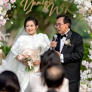루웨이궈 위중신 결혼, 73세 재벌 정치인과 32세 여배우의 화제 속 웨딩마치