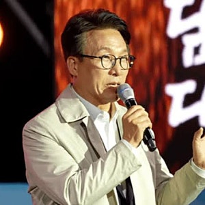 가수 HYNN 박혜원 공연 중단 논란, 순창장류축제 무대에 김민석 민주당 대표 등장…무슨 일이 ....