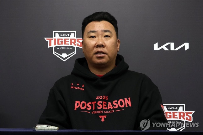 KIA 타이거즈 <b>이범호 감독</b>, 2026 준플레이오프 <b>1차전</b> 앞두고 "기선 제....