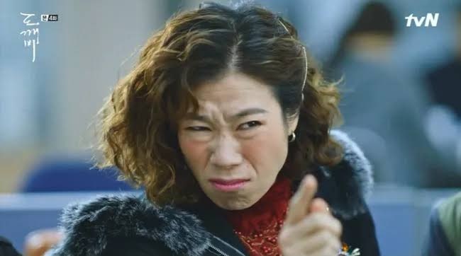 국어 선생님 꿈꾸다 연극에 빠진 대학생… 20년 무명 끝에 전성기 맞은 염혜란
