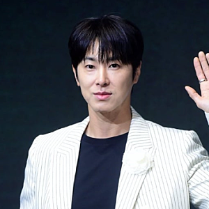 유노윤호, 유료 소통앱서 팬과 설전 논란⋯ "존중 없는 분은 나가세요" 발언 재조명
