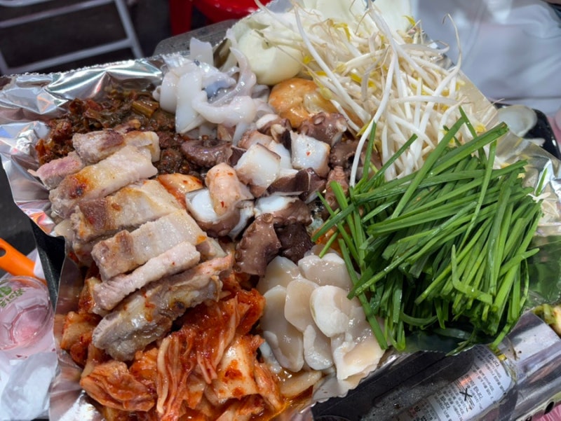 여수 교동포차 맛집 | 삼순이23번 - 삼합 맞아? 문어·갑오징어 푸짐했던 해물삼합