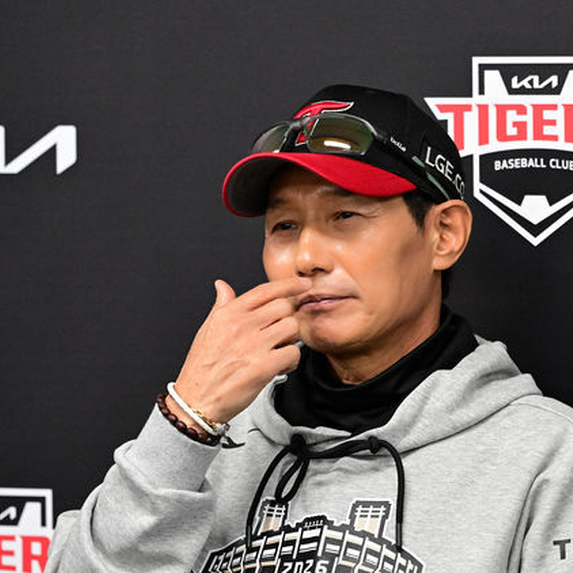 "분석과 반성이라더니?" LG 염경엽이 1차전에 또 꺼낸 1번 카드, 경기 뒤 한마디에 2차전 라인....