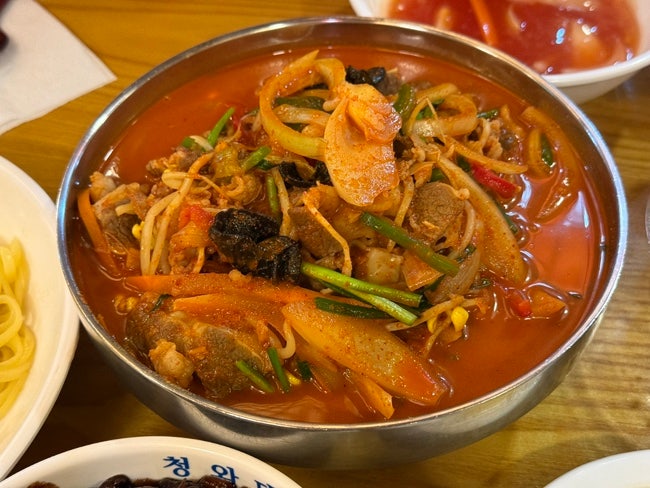 광주 챔피언스필드 근처 맛집 청와대