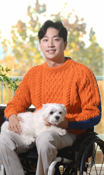 "최강희도 <b>아빠</b>라고 불렀다니…<b>박위</b> 아버지 박찬홍 감독, 여배우들....
