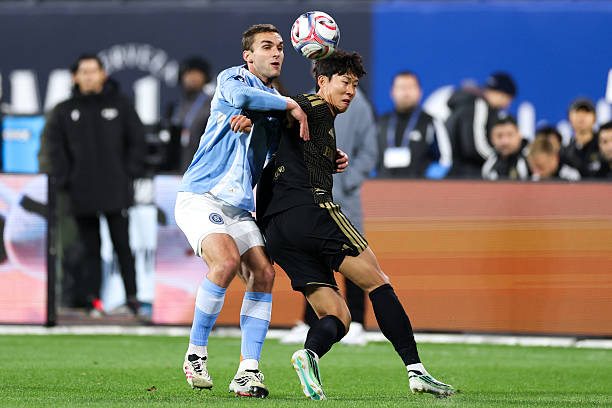 <b>손흥민 골대 강타</b>에 아쉬움 남았다…LAFC, 뉴욕시티와 1-1 무승부