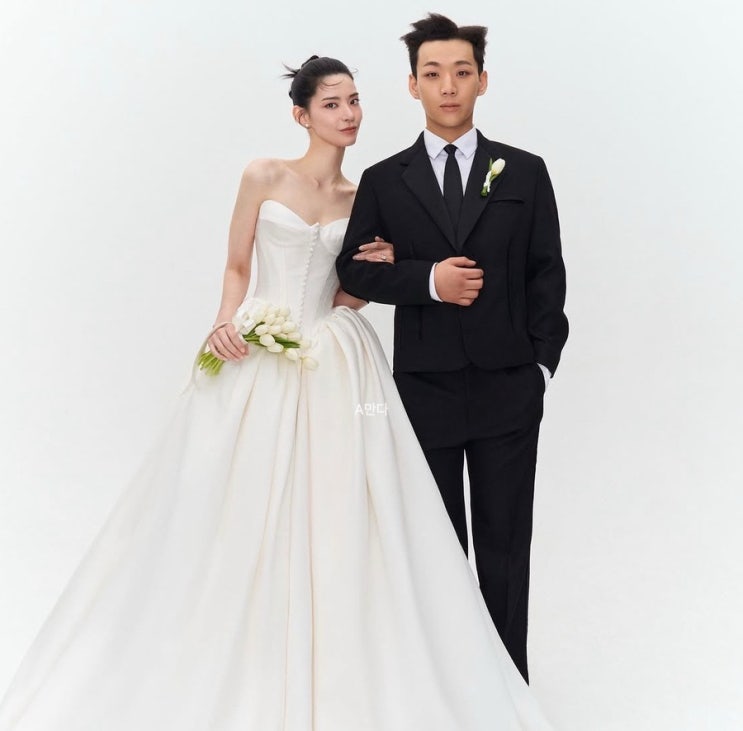 “8년 연애 끝에 혼전출산…” 10월에 <b>결혼</b>하는 탑연예인 부부 웨딩....