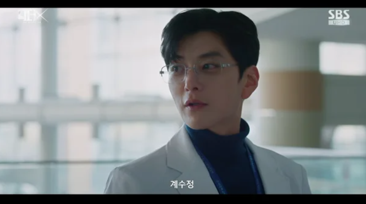 '닥터X 4회' 장승조, 다정한 매력 뒤 숨겨진 민낯…소름 유발 악역의 정체