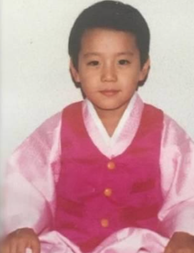 "SKY 나왔는데 가족 중엔 학력 꼴찌라는데..." 연세대 나오고도 학력 자랑 못하는 이 연예인
