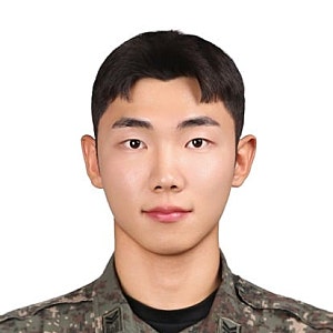 현역 중사 범인 제압, 휴가 중 돌로 여성 공격한 50대 남성 붙잡아