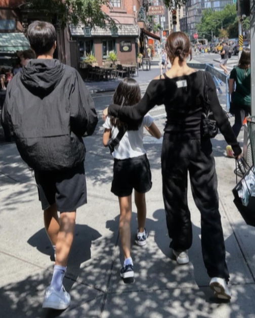 아빠 183cm 훌쩍 넘긴 오빠에 이어 11살 리호의 놀라운 비율