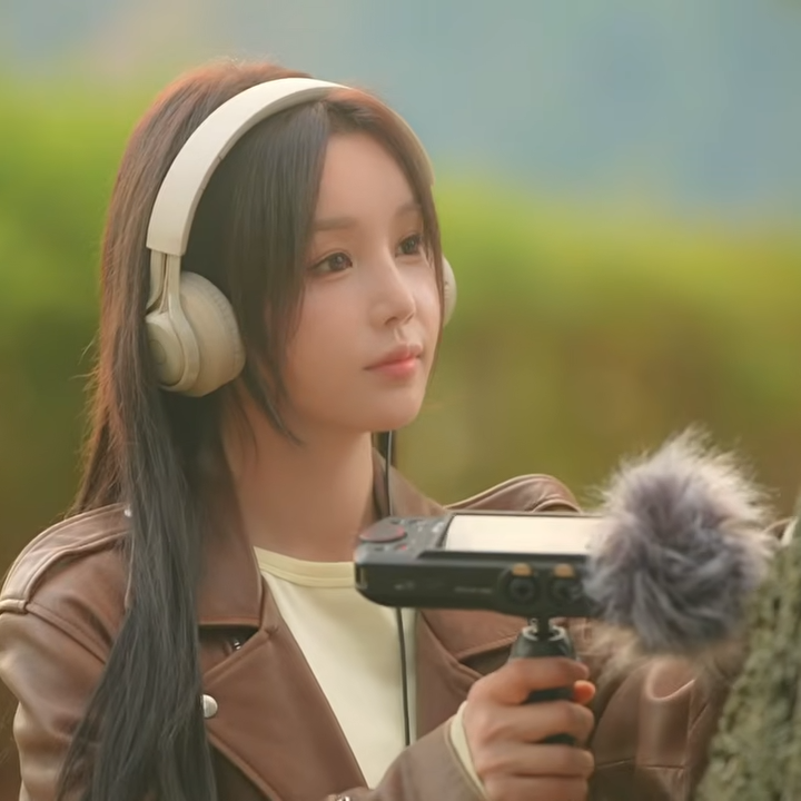 남규리 불면증 고백, 가을 공원에서 담아낸 자연 ASMR 힐링