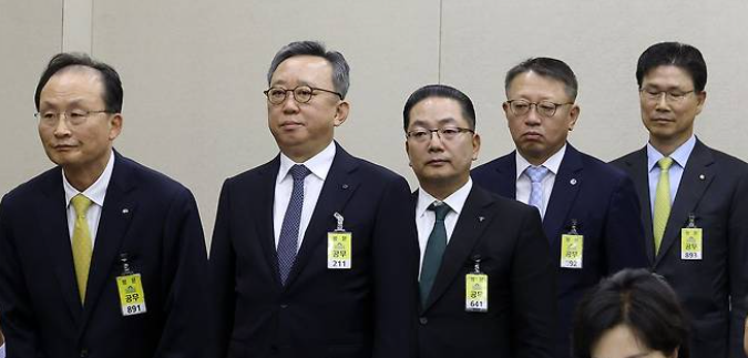5대 은행장 해킹사태에 국감서 일제히 사과 “AI 해킹엔 AI로 막겠다”