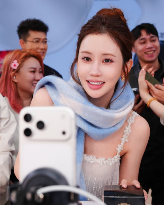 "이게 2시간 만에 가능해?" 이다해가 공개한 중국 라이브 방송 규모