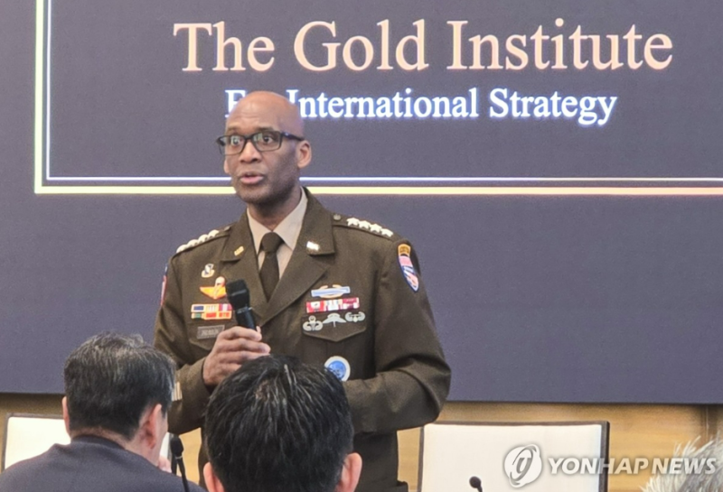 “한국은 DMZ 이남부터” 브런슨 사령관 발언 파문… 영토 주권 논란 과열