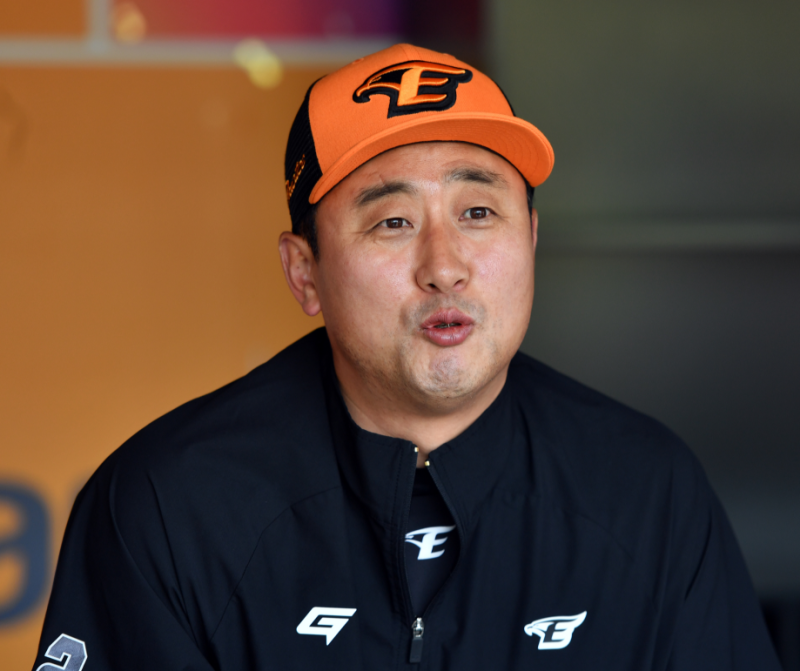 야구 대표팀 새 감독 최원호 선임, 류지현 감독 후임으로 전격 결정