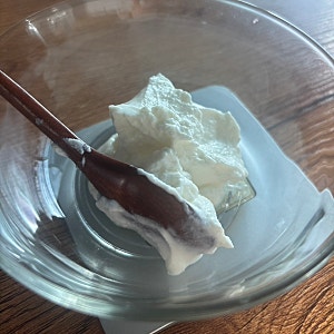 매일 바이오 그릭요거트 칼로리 영양성분 맛 후기, 바나나 견과류 넣어 가볍게 아침 한 끼