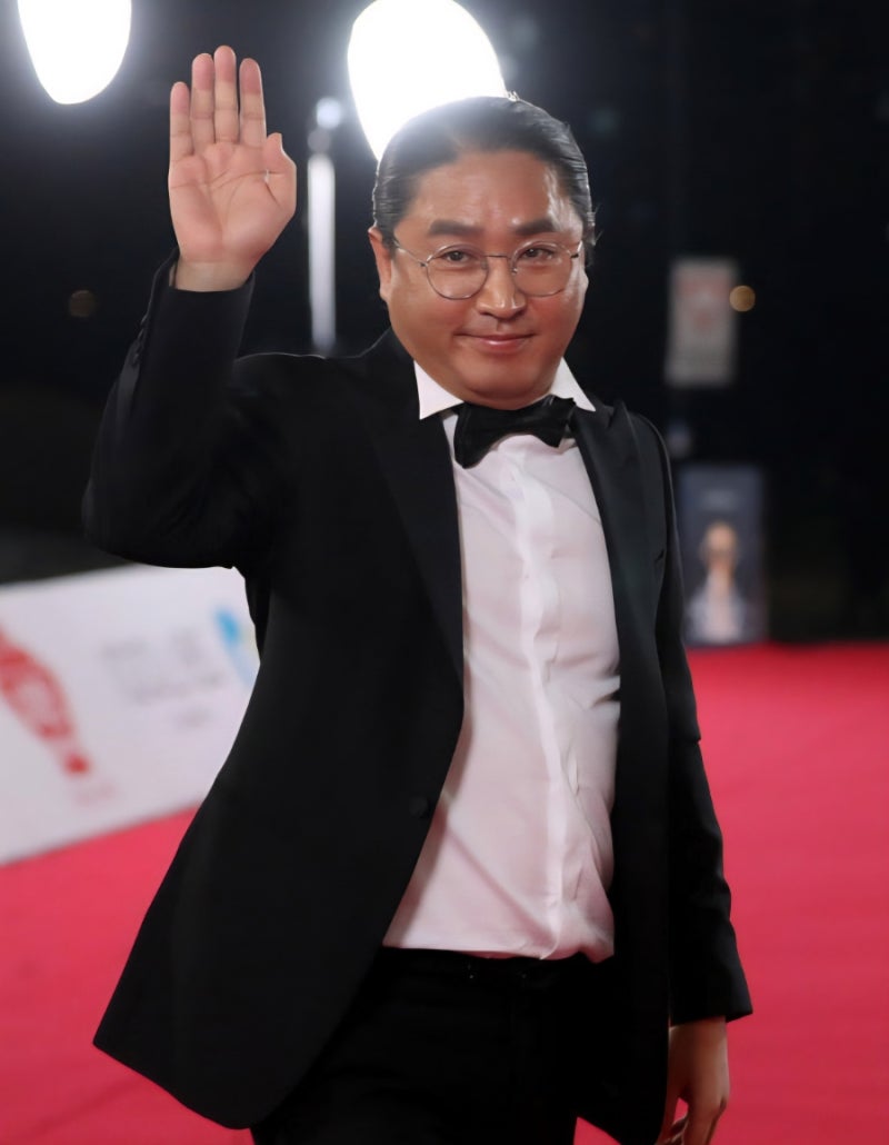 '명량' 김한민 감독, 57세에 드디어 결혼…베일에 싸인 예비 신부는 누구?