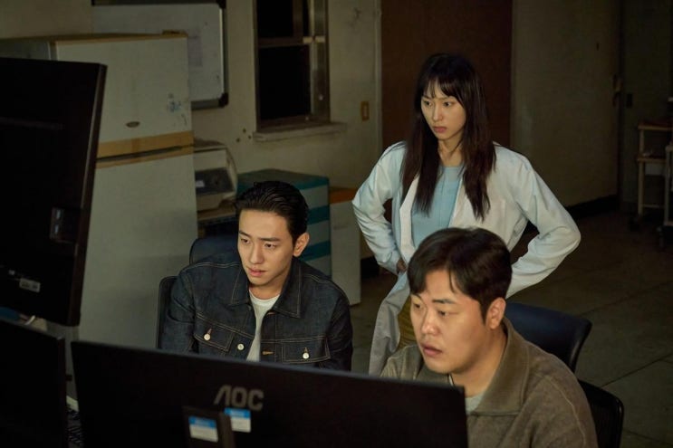영화 <b>킬링타임</b> 개봉, 배우 류혜영이 전하는 연우 캐릭터와 액션 도....