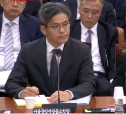 <b>박철우</b> 서울공소청장,한동훈 딸 '불송부'엔 "통상적이지 않아"
